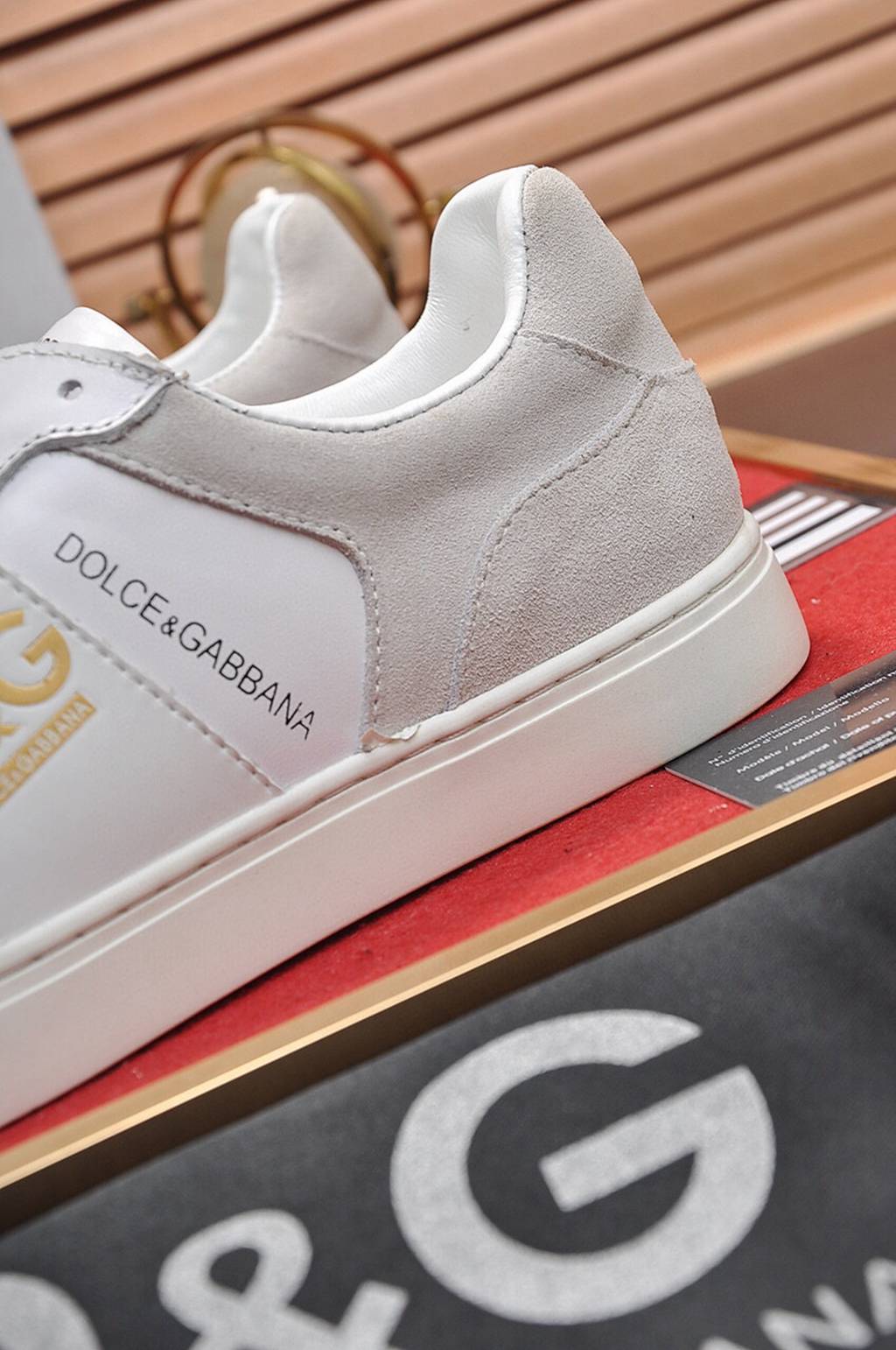 D*G sneaker